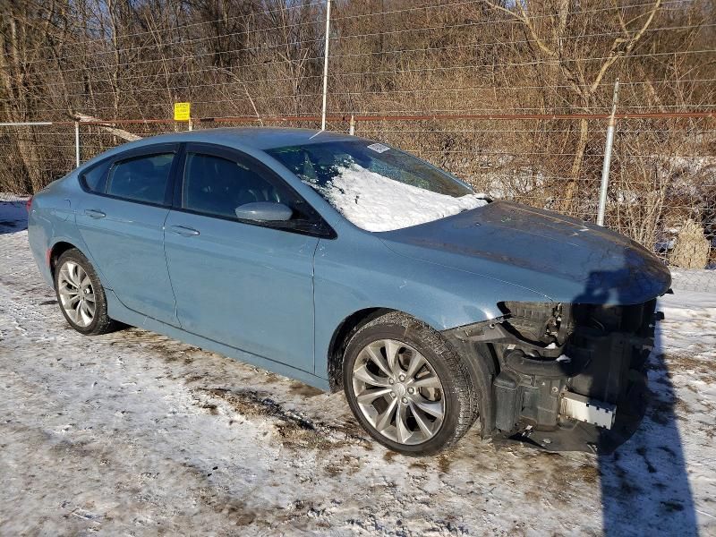 2015 Chrysler 200 s
