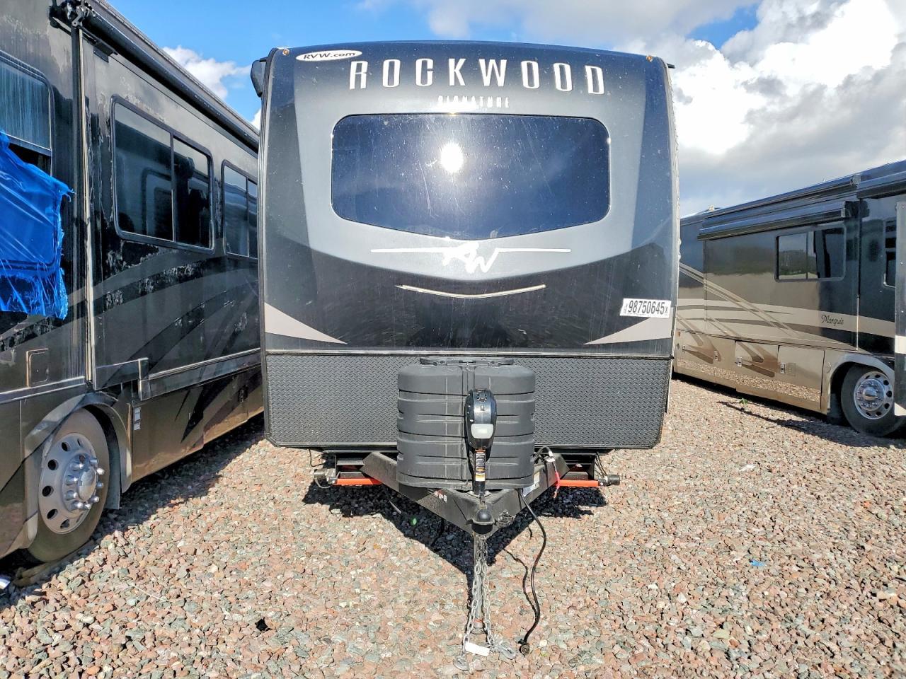 2025 Rockwood Signature