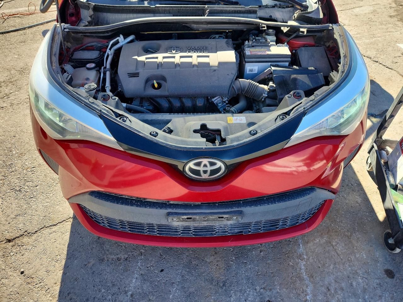 2021 Toyota C-hr xle