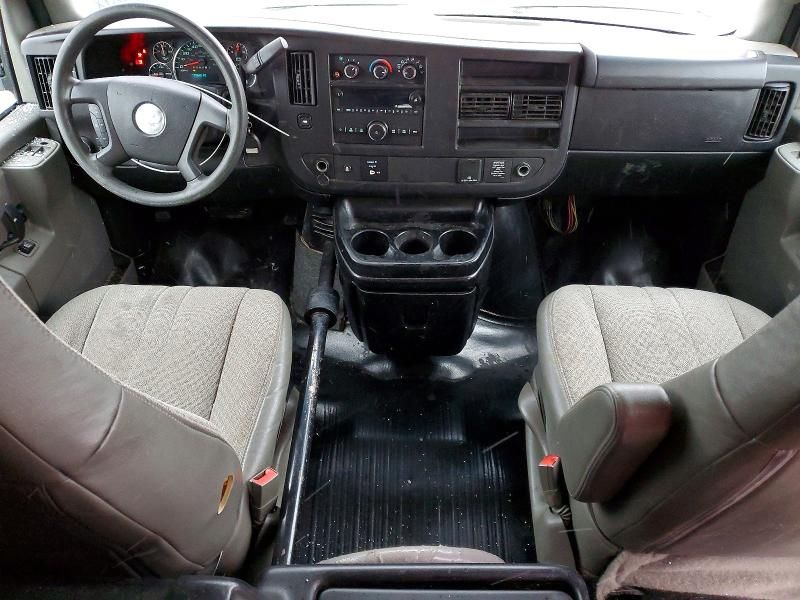 2017 Chevrolet Express G3500 Utility / Service van