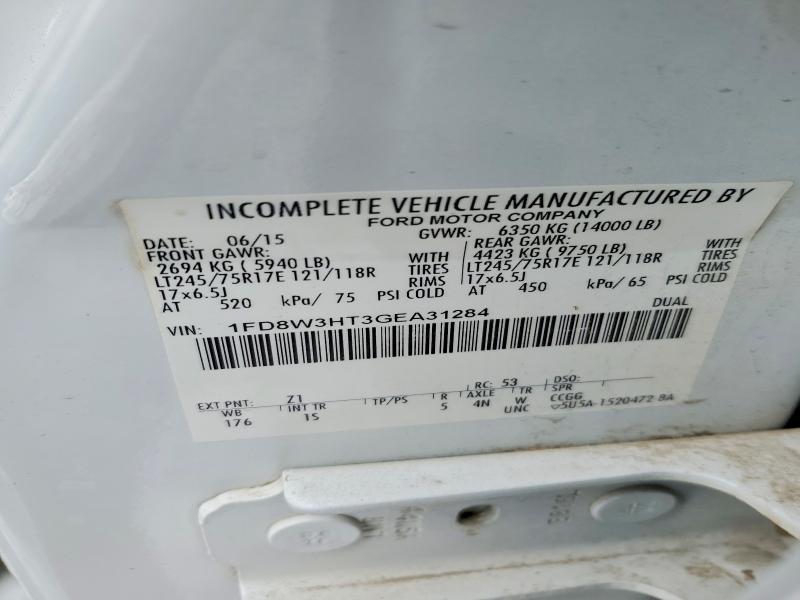 2016 Ford F350 Super Duty Flatbed Truck