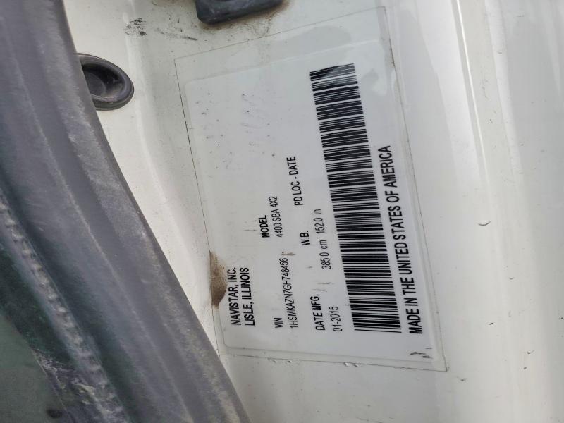 2016 International 4400 Semi Truck