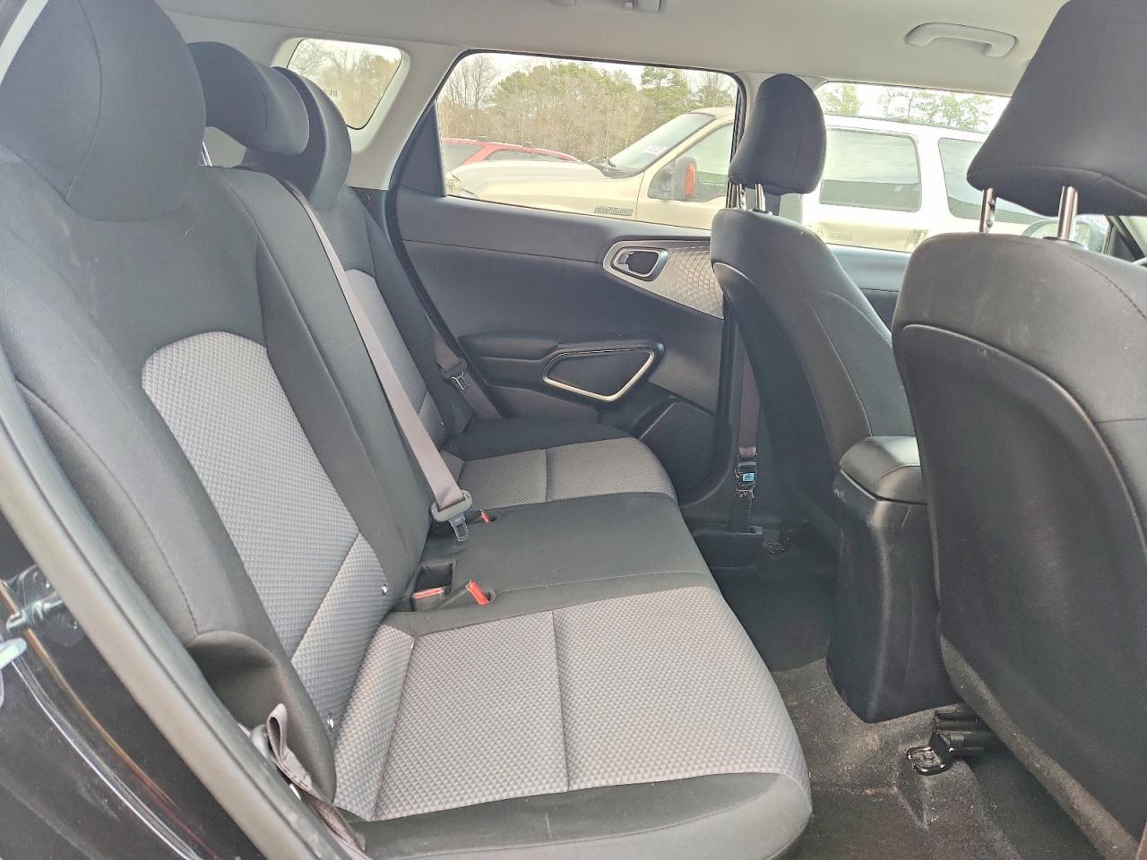 2024 KIA Soul lx