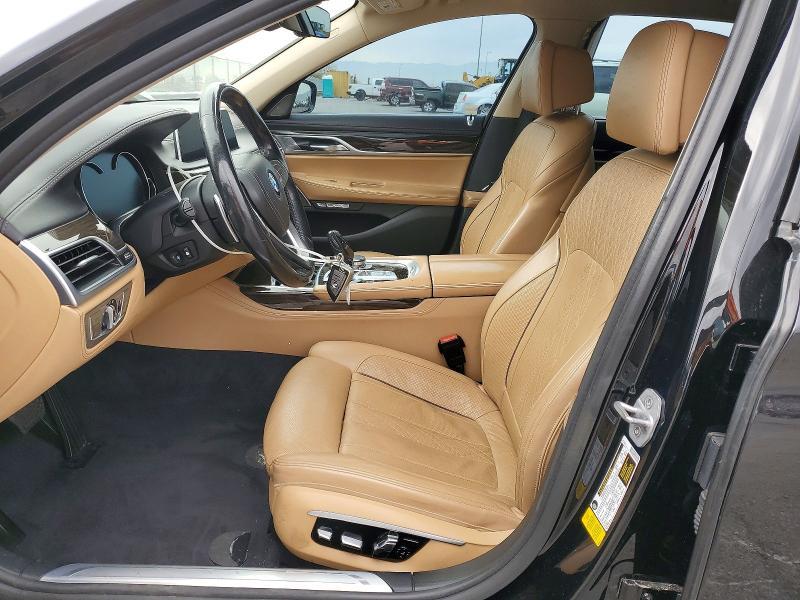 2016 BMW 750 i