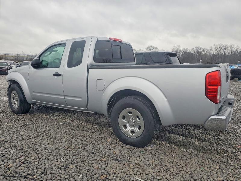 2010 Nissan Frontier King cab se