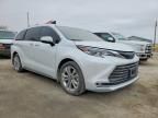 2022 Toyota Sienna Limited