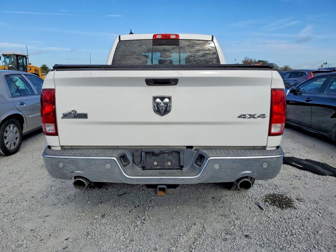 2015 Dodge Ram 1500 slt
