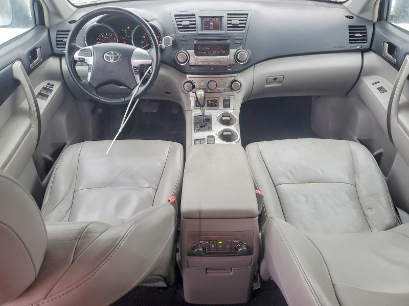 2011 Toyota Highlander se