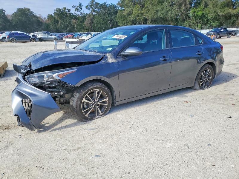 2024 KIA Forte lx