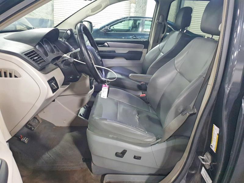 2012 Volkswagen Routan se