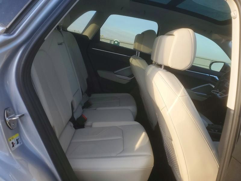 2022 Audi Q3 Premium Plus 40