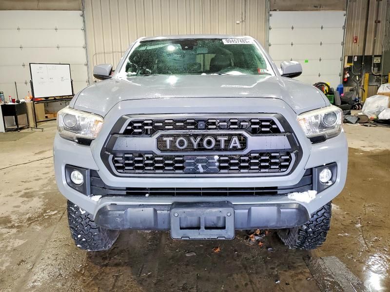 2018 Toyota Tacoma Double cab