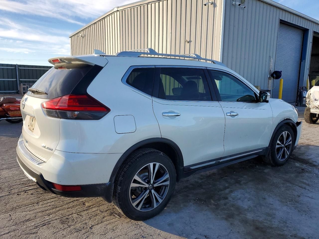 2017 Nissan Rogue sv