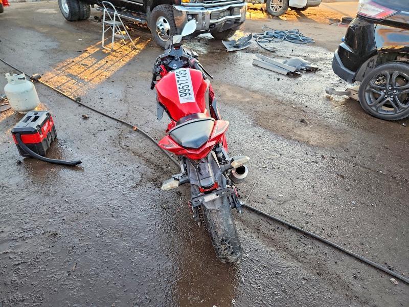 2016 Kawasaki EX300 A