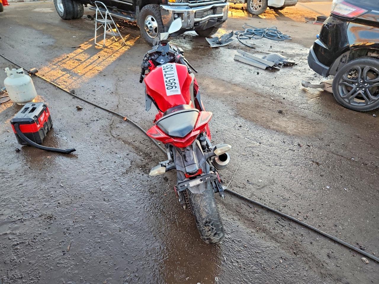 2016 Kawasaki EX300 A