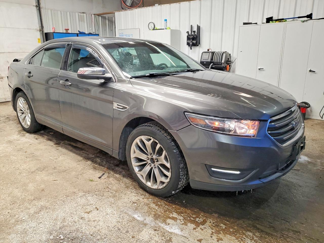 2018 Ford Taurus Limited