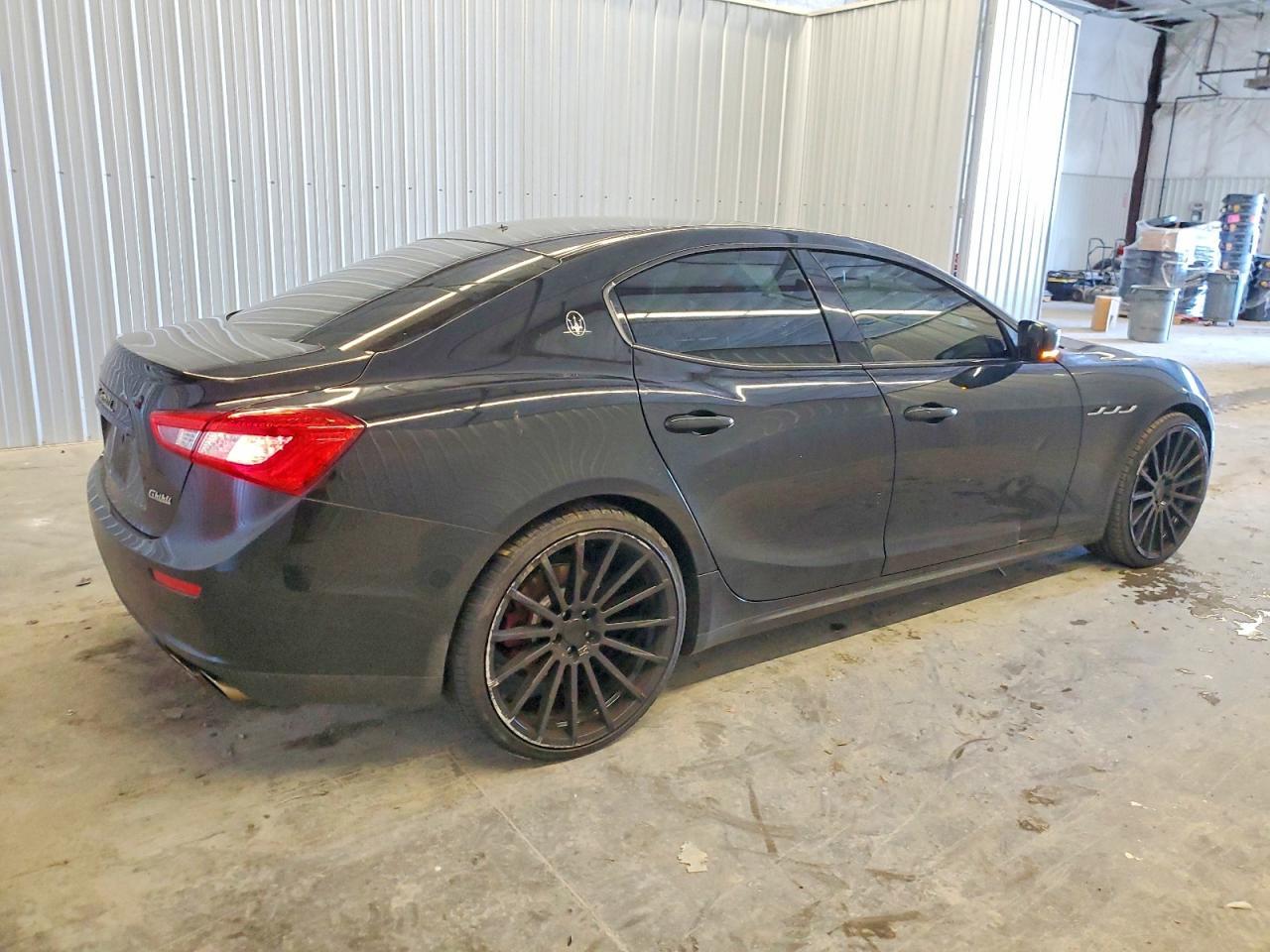 2016 Maserati Ghibli