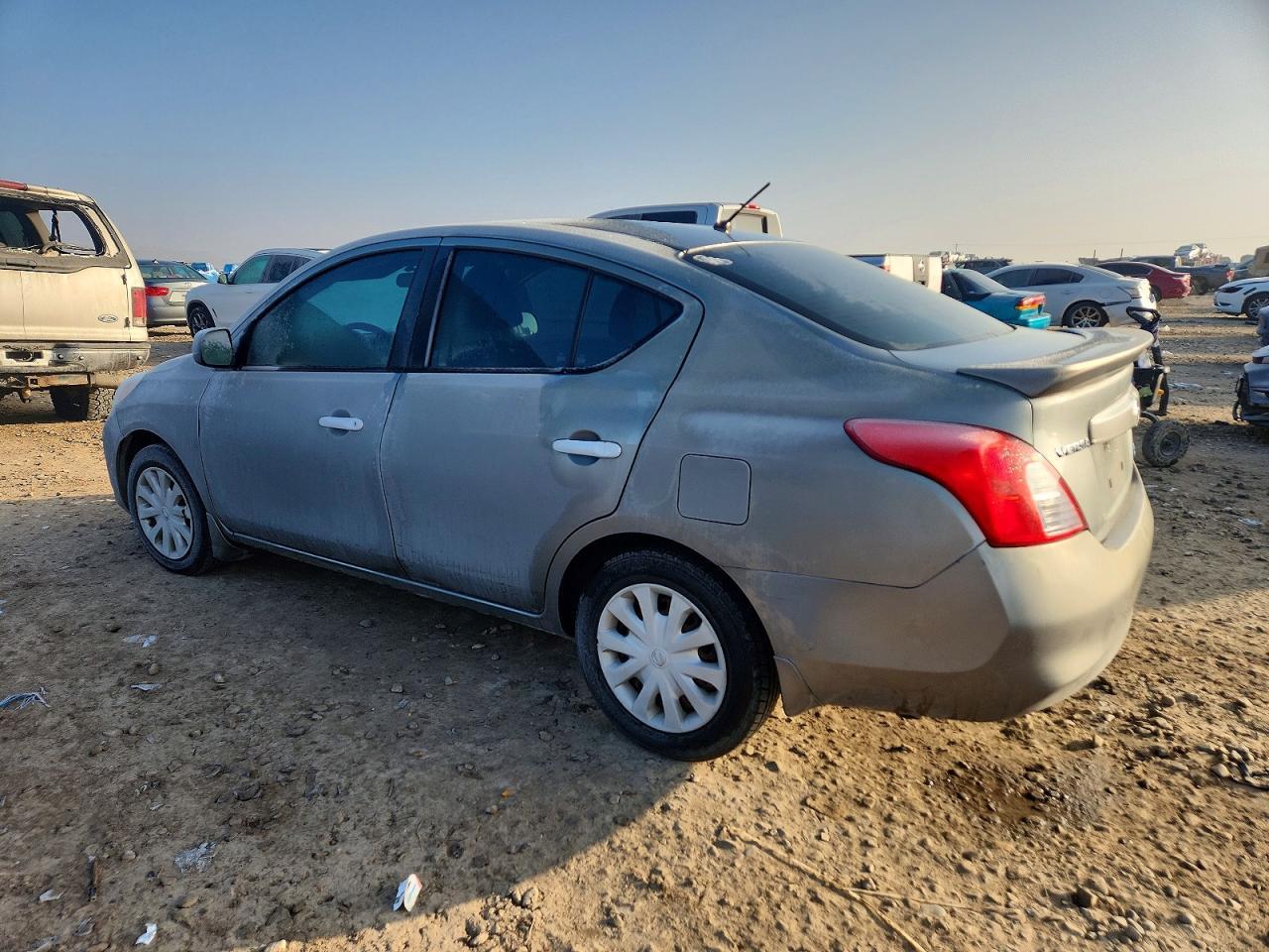 2013 Nissan Versa s