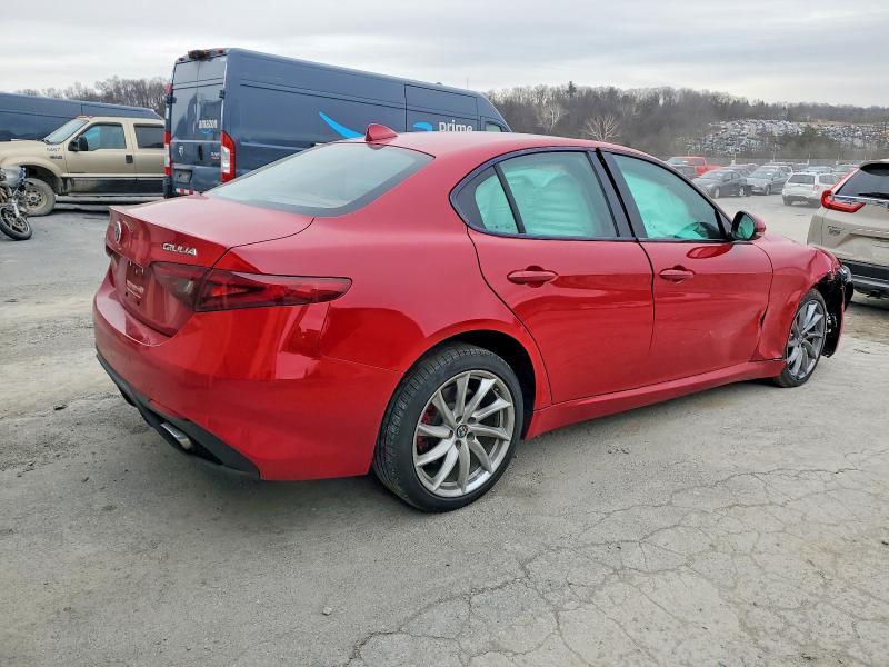 2017 Alfa Romeo Giulia ti Q4