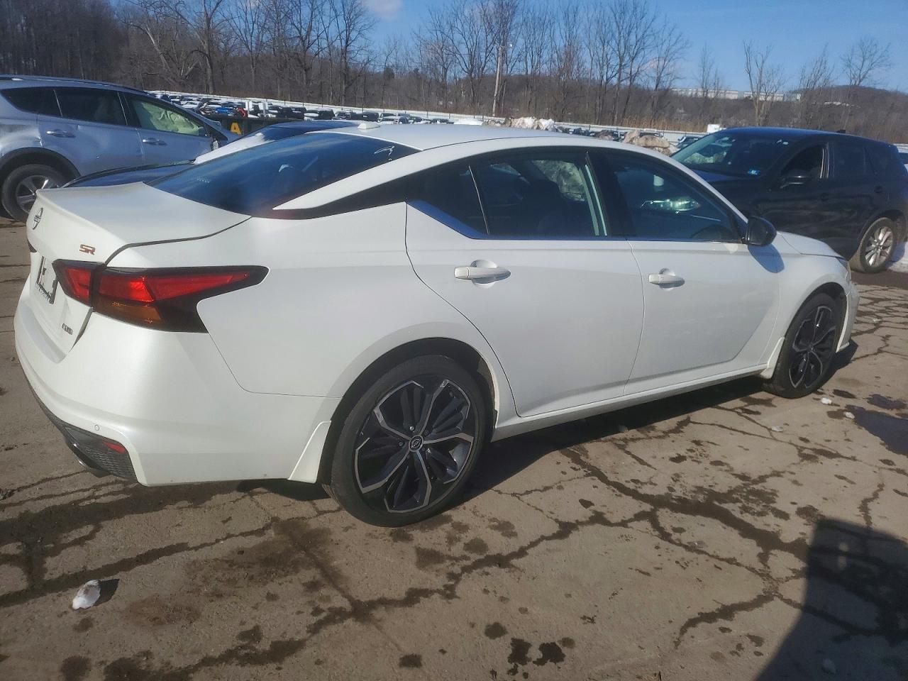 2024 Nissan Altima 2.5 sr