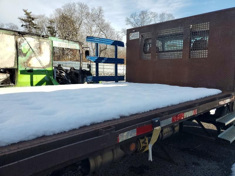 2013 Freightliner Business Class M2 Flatbed Truck