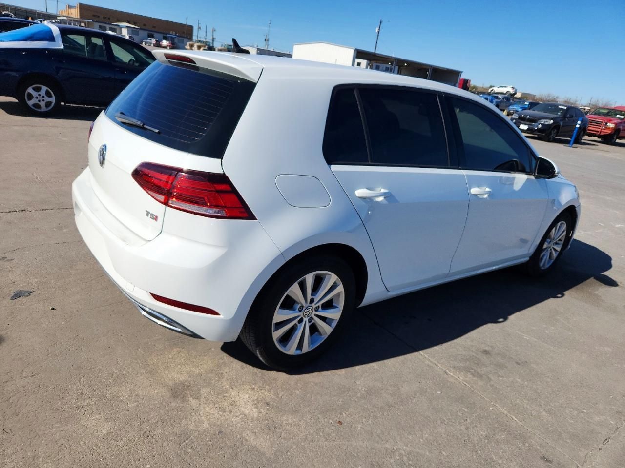 2018 Volkswagen Golf s