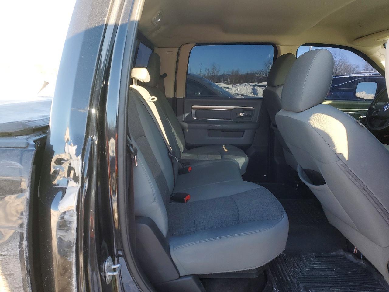 2017 Dodge Ram 1500 slt