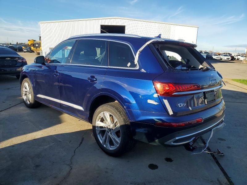 2022 Audi Q7 Premium Plus