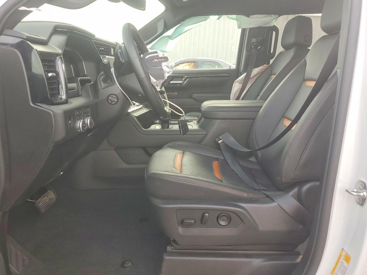 2026 GMC Sierra K1500 AT4