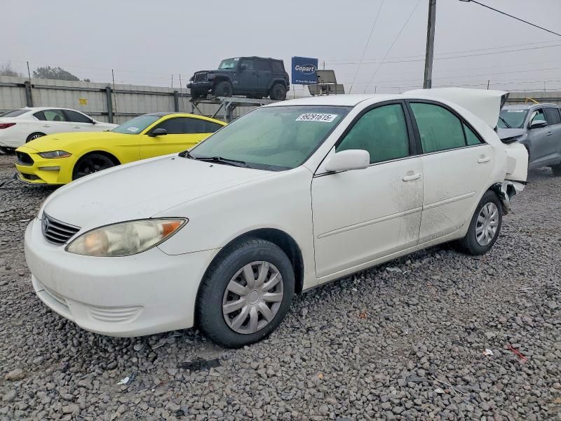 2005 Toyota Camry le