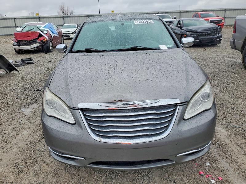 2012 Chrysler 200 Limited