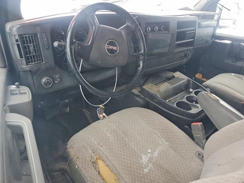 2012 GMC Savana Cutaway G3500