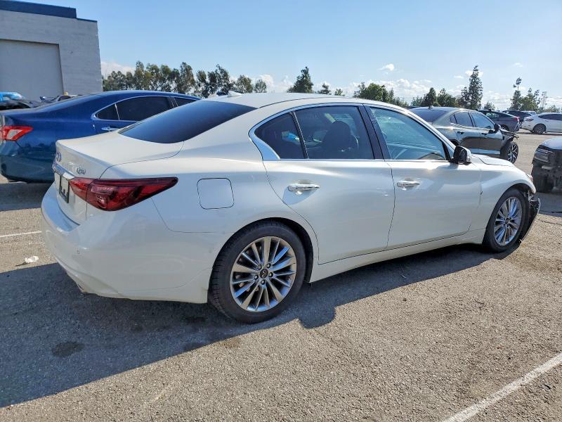 2021 Infiniti Q50 Luxe