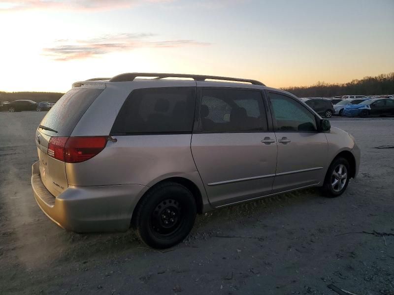 2004 Toyota Sienna ce