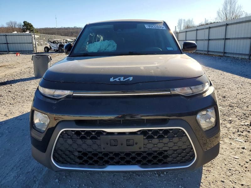 2022 KIA Soul lx