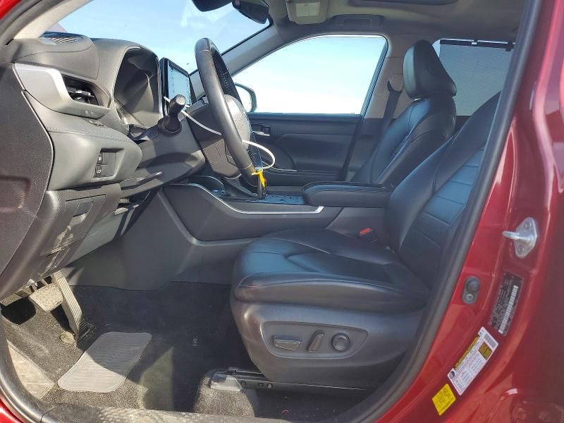 2022 Toyota Highlander xle