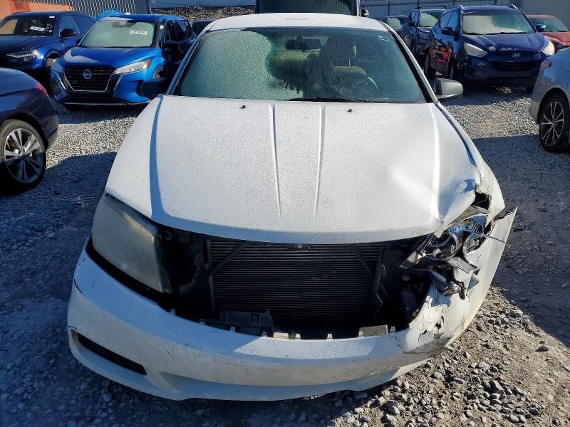 2014 Dodge Avenger se