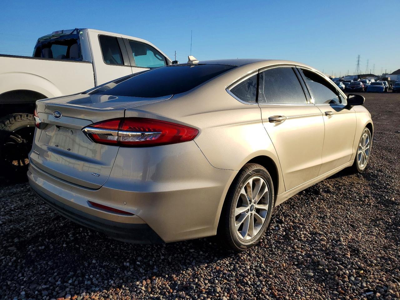 2019 Ford Fusion se
