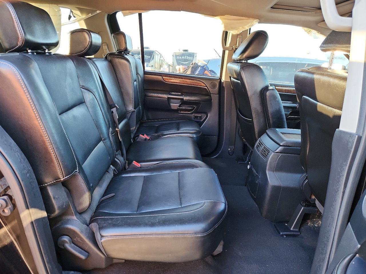 2010 Nissan Armada se