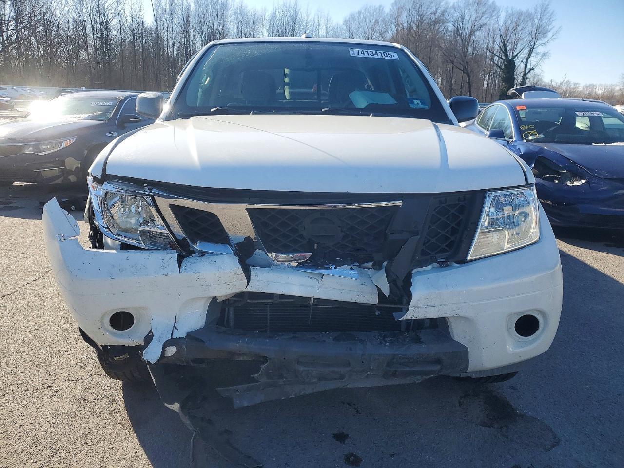 2014 Nissan Frontier s