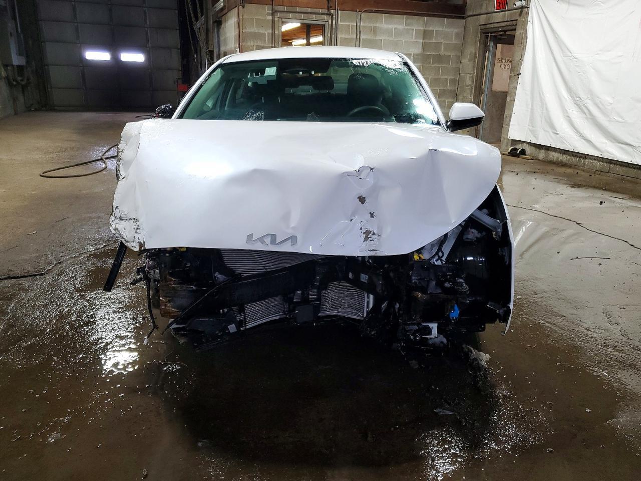 2025 KIA K4 lx