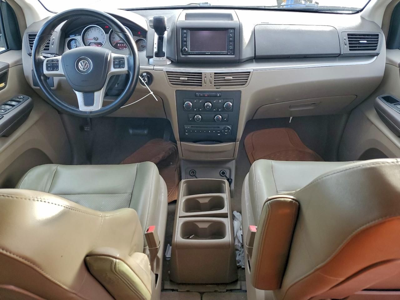 2012 Volkswagen Routan se