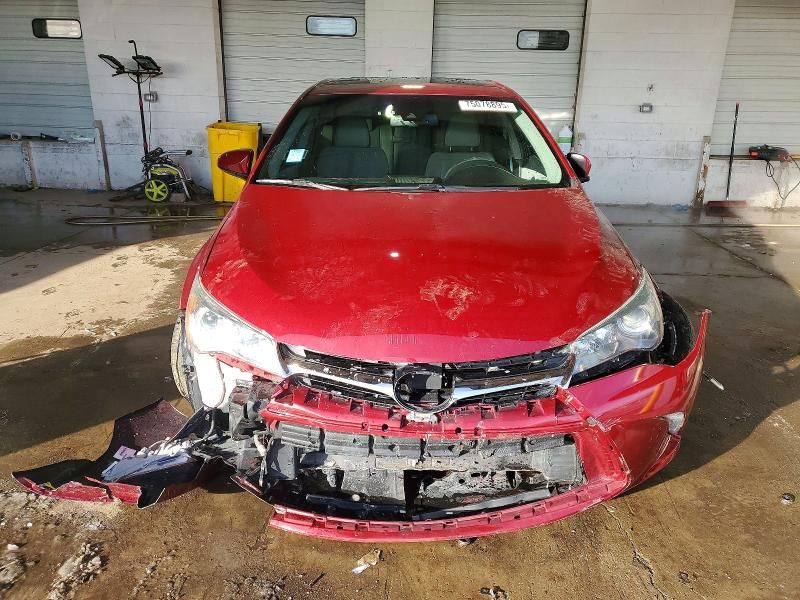 2015 Toyota Camry le