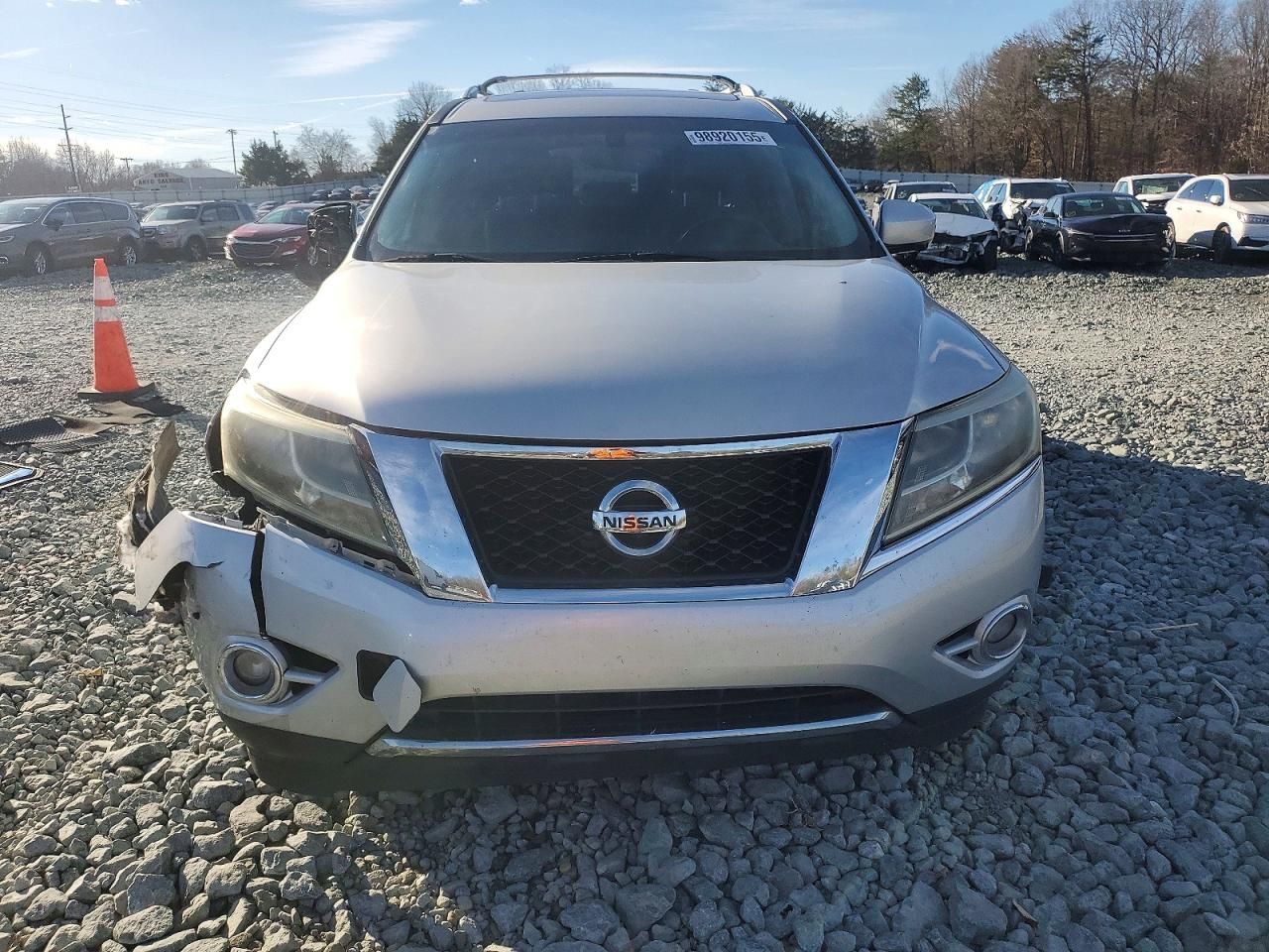 2014 Nissan Pathfinder s