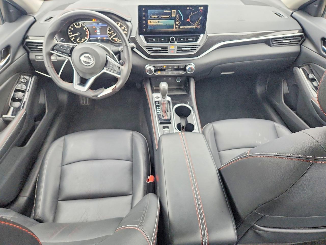 2024 Niss Altima 2.5 sr