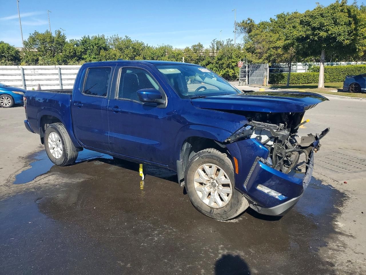 2022 Nissan Frontier s