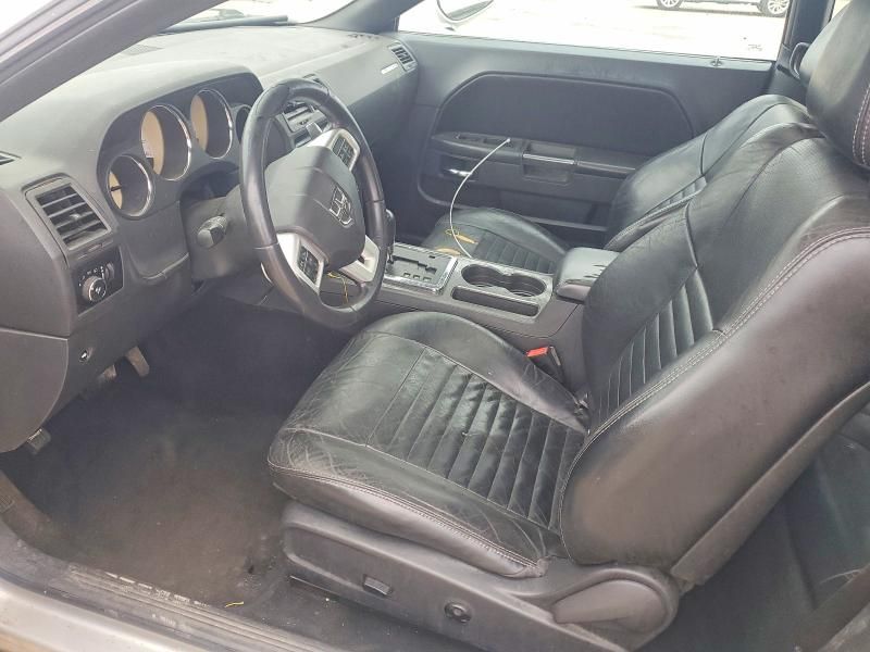 2012 Dodge Challenger sxt