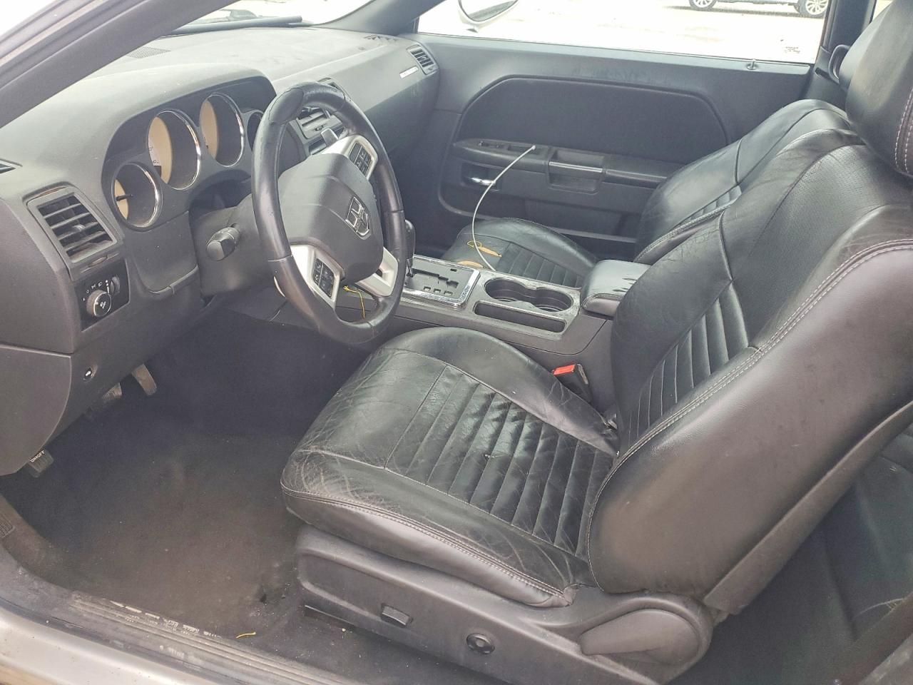 2012 Dodge Challenger sxt