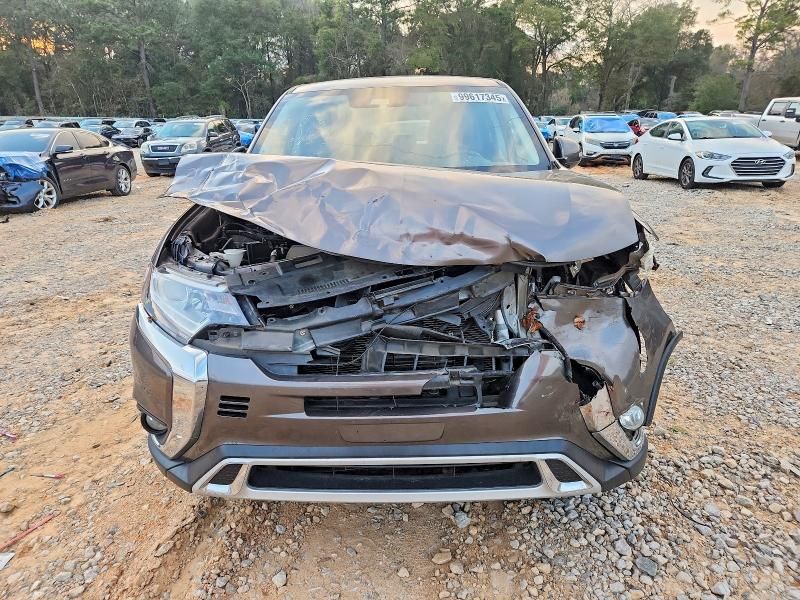 2020 Mitsubishi Outlander se