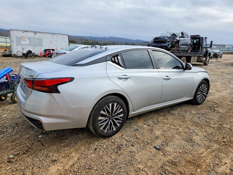 2023 Nissan Altima sv